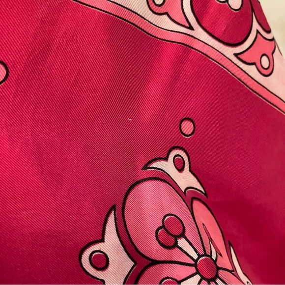 VTG  Burmel Italy Silk Square Scarf Mod Geometric Flower Pink And White 25in - Picture 7 of 8
